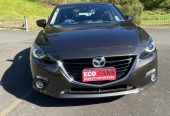 2014 Mazda Axela HIGH SPEC HUD LEATHER SEATS Sedan Automatic, Hybrid, 2,000 cc, 53,981 km