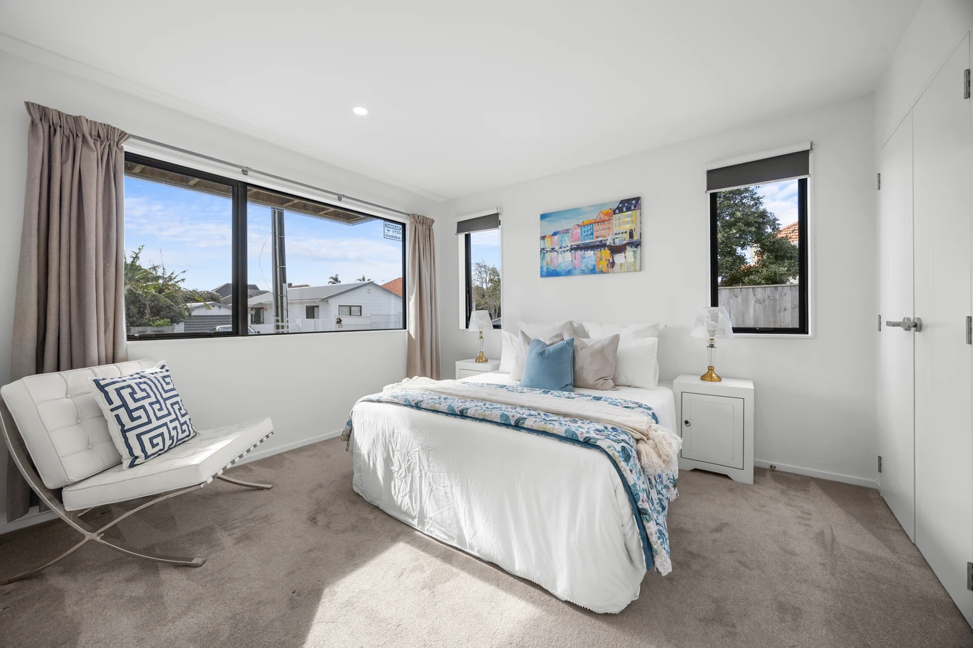 Standalone 4 beds 3 baths home with garage, 4A Cullen Avenue Mount Roskill, Auckland