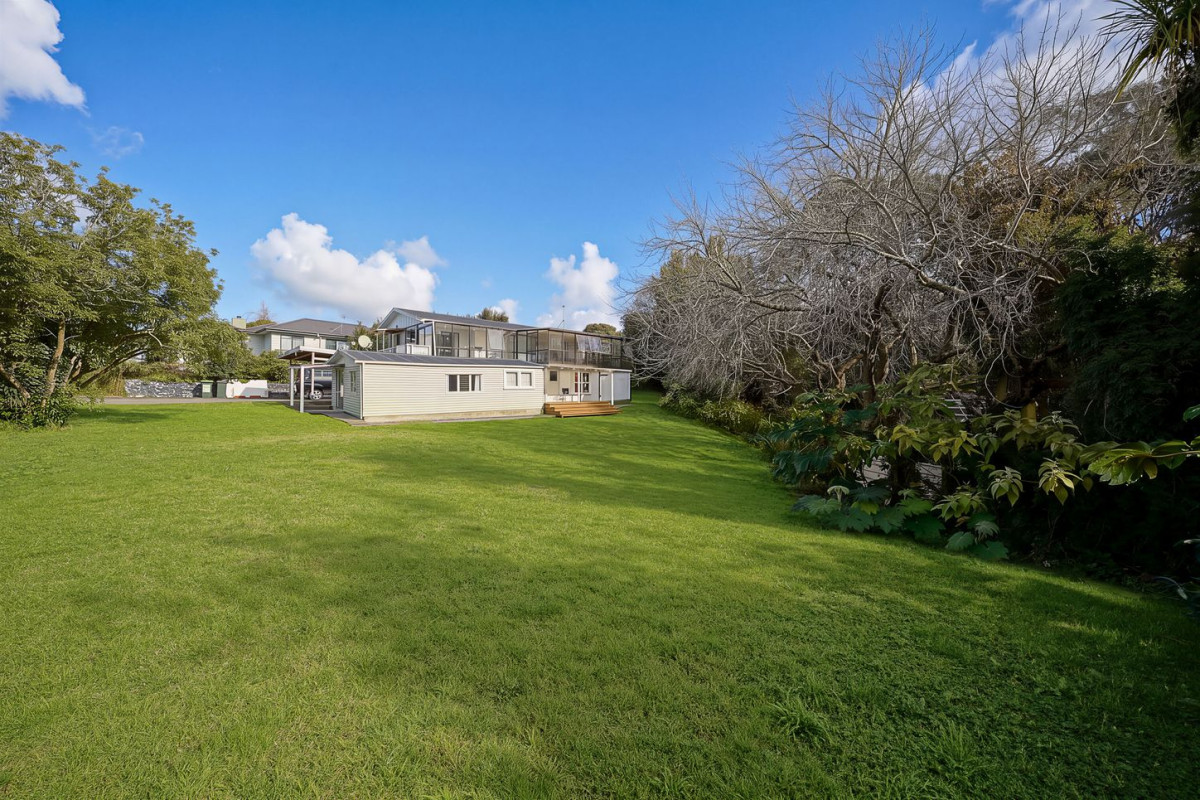 1255m2 section, 6 beds 2 baths house with carport and 3 beds granny downstairs, 35 Nile Road, Kelston, Auckland