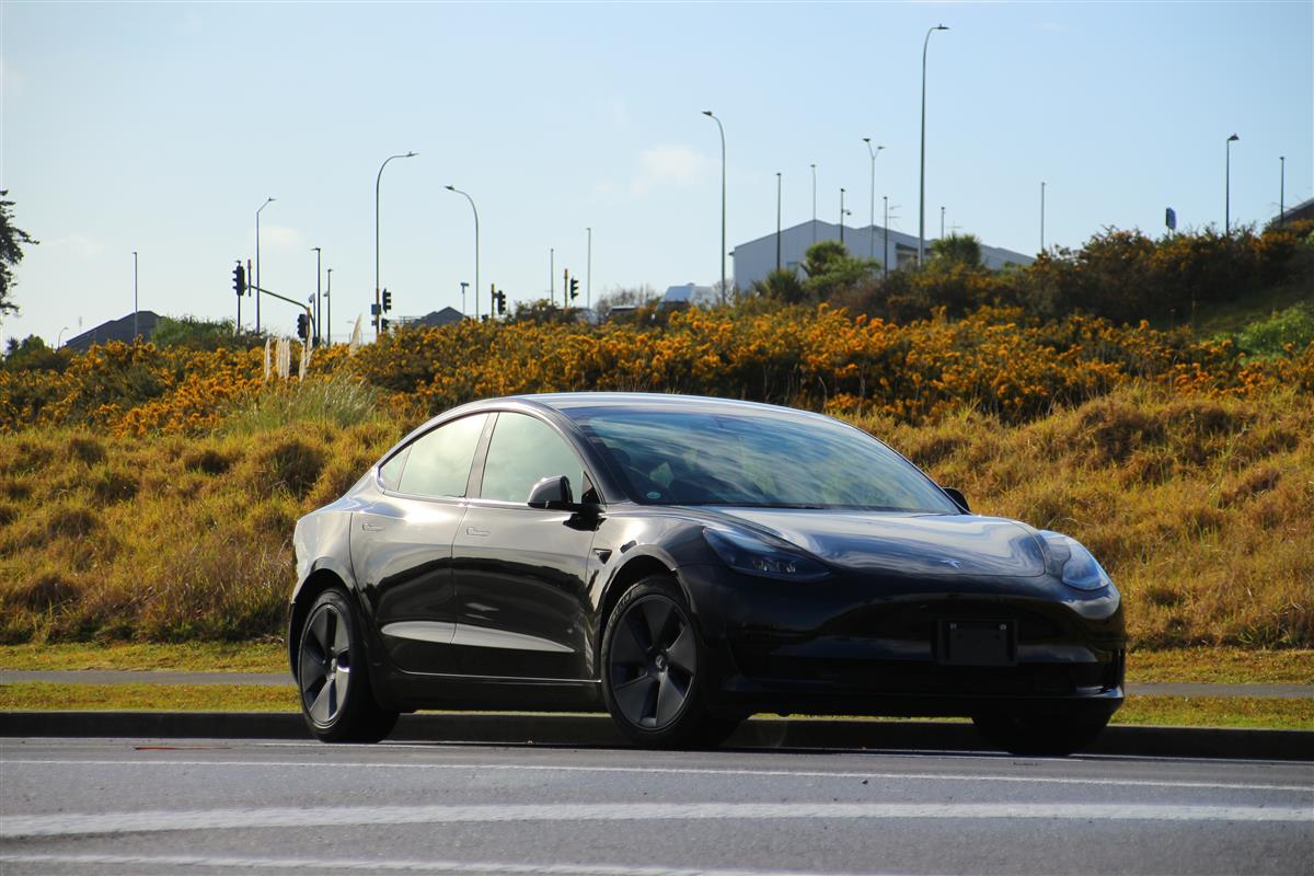 2022 Tesla Model 3 NZ GPS & CCS fast charge Sedan Automatic, Black, 24,000 km