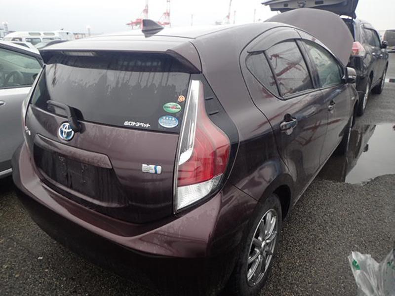 2015 Toyota Aqua Hatchback Automatic, Hybrid, 1,500 cc, 114,000 km