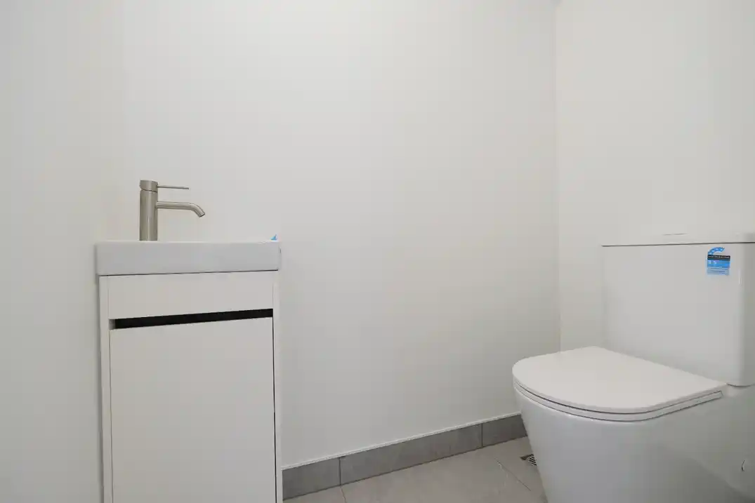 For rent, Brandnew 4 beds 3 baths duplex home with car parks, Available NOW, 4 Waimarie Drive, Karaka, Auckland