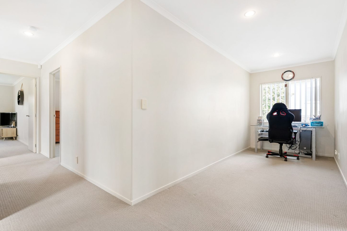 Kingsley-Built Family Haven in Mission Heights, Offered by its first owner since new, 4 beds 2.5 baths house with double garage, 11 Amaretto Avenue, Flat Bush, Auckland