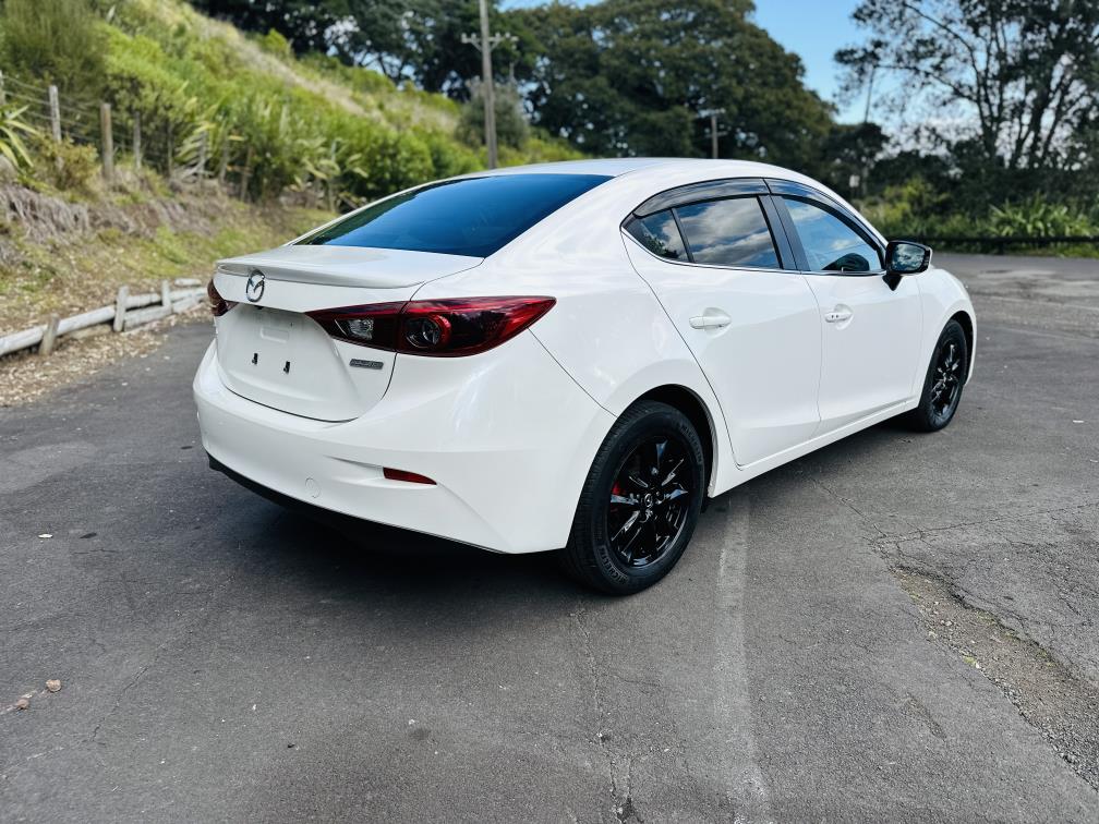 2015 Mazda Axela 20S HYBRID !! HIGH SPEC !! Sedan Automatic, New Import, 2,000 cc, 45,462 km