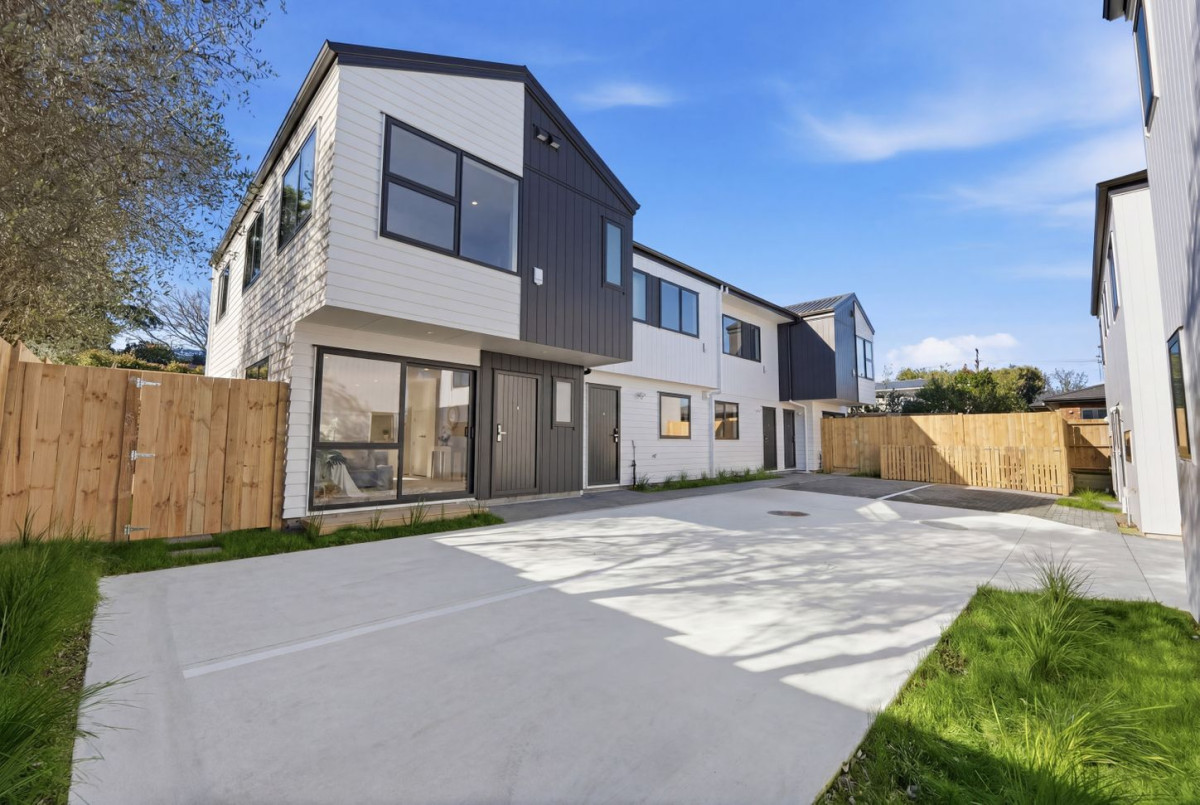 Brandnew 2 beds (2 ensuites) 2.5 baths home with car park, Lot 6/3 Gill Avenue, Te Atatu Peninsula, Auckland