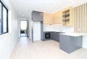 For rent, 4 beds 2 baths townhouse with garage, Available now, 45 Observation Green , Hobsonville, Auckland
