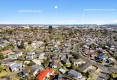Must Sell, 856m2 section, 4 beds 2 baths house, a double basement garage and a separate double garage. 5 Rotoma Rise Clover Park, Auckland