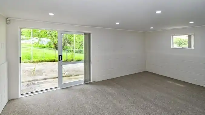 For rent, 4 beds 2.5 baths house with carport, (Upstairs 3 beds 1.5 baths gas stove kitchen, dining and living areas, Downstairs a rumpus, a kitchenette, 1 bedroom, 1 bathroom and toilet.), Available from 20th August, 16a Mclean Avenue, Papatoetoe,, Auckland