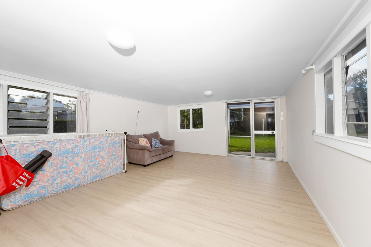 1255m2 section, 6 beds 2 baths house with carport and 3 beds granny downstairs, 35 Nile Road, Kelston, Auckland