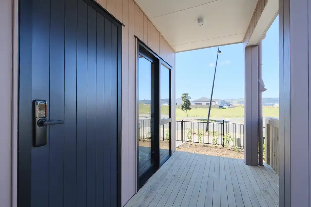 For rent, 2 kitchens, Brandnew 3 beds 2 baths home with car parks, Available NOW, 2 Waimarie Drive, Karaka, Auckland