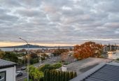 Enquiries Over $1,500,000, 3 beds 3.5 baths home with garage, Freehold title with no body corporate, CCC and titles issued, 12-month maintenance period from settlement, CV: $1,850,000, Individual or bulk purchase options available. 1B Colenso Place Mission Bay, Auckland