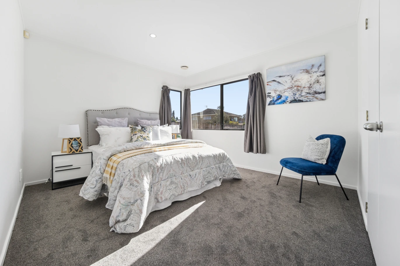 424m2 section, Renovated 3 beds 1 bath house with carport, 20A Glynnbrooke Street Te Atatu South, Auckland