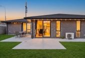 Owner cashing out, 472m2 section, Brick and tile 4 beds 2 baths house with double garage, 25 Dumas Place, Papakura, Auckland