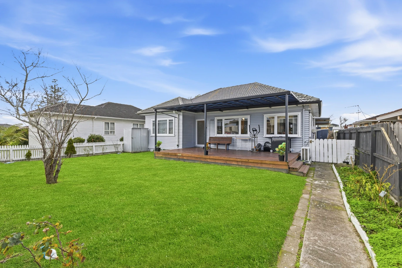 Owners Have Bought – Must Sell, Ignore CV! 3 Bedroom + Study | 1 Bath | 5 Car Parks, 1/5 Allen Avenue Papatoetoe, Auckland