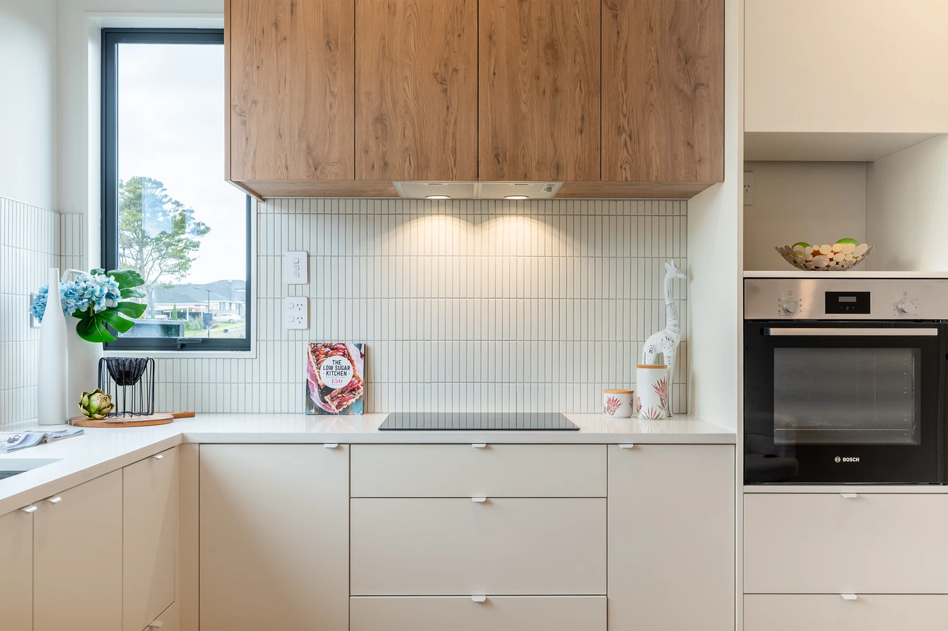 Brandnew standalone 4 beds 2.5 bath house with garage, 5 Airini Road Silverdale, Auckland