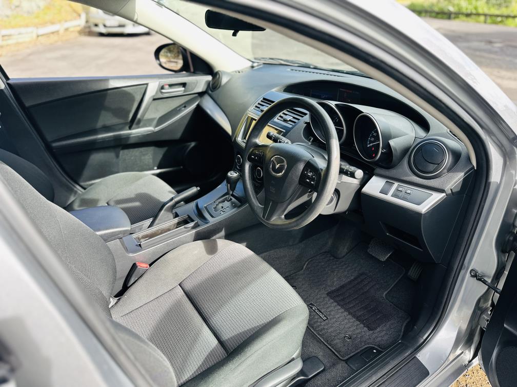 2013 Mazda Axela SPORTS !! SKYACTIVE ENGINE !! Hatchback Tiptronic, New Import, 2,000 cc, 46,350 km