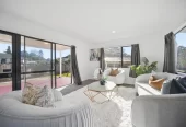 424m2 section, Renovated 3 beds 1 bath house with carport, 20A Glynnbrooke Street Te Atatu South, Auckland