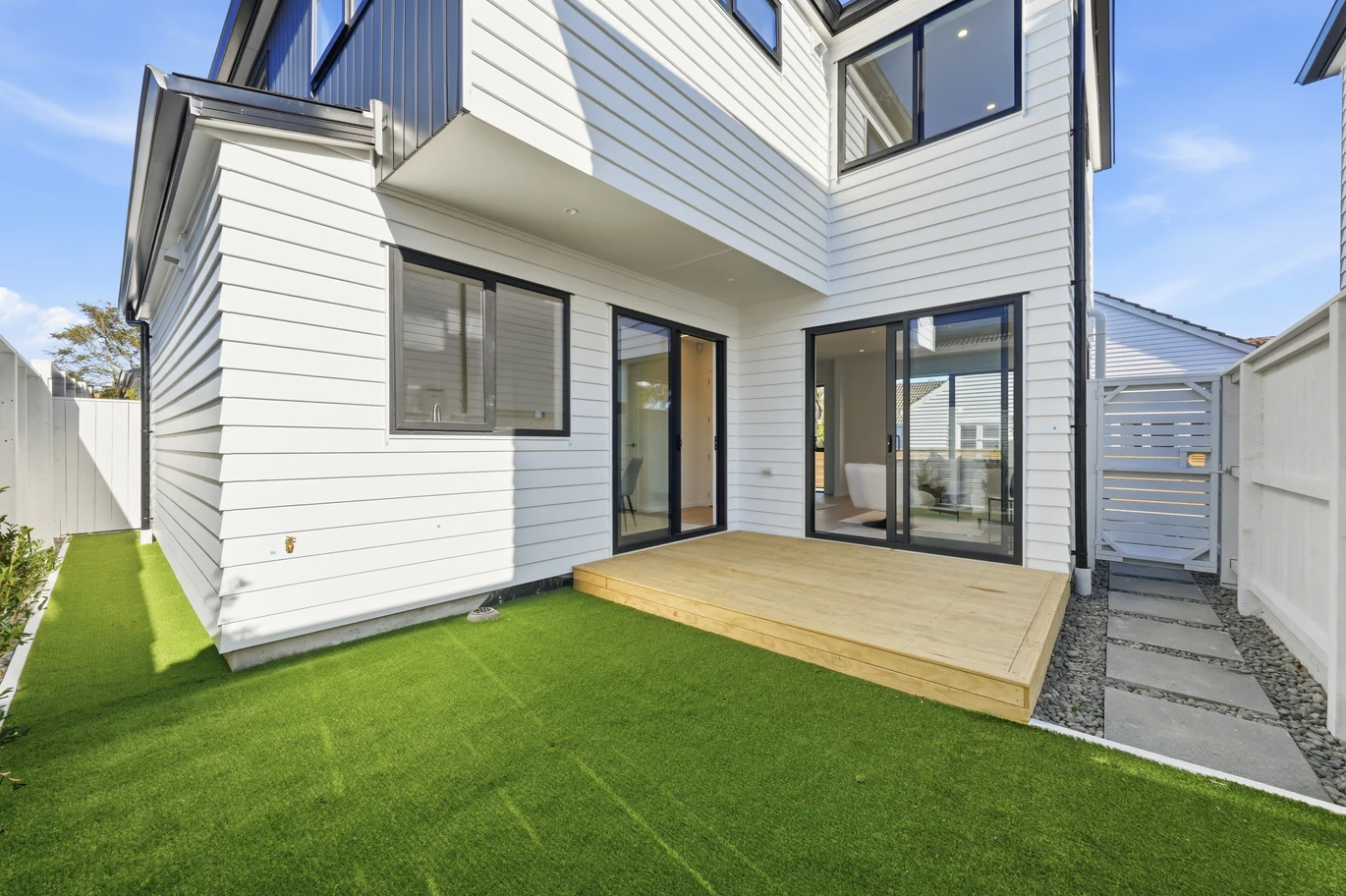 Brandnew standalone 4 beds 2 baths home with garage, Lot 2&3/15 Te Kawa Road One Tree Hill, Auckland