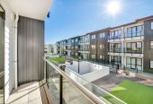 Public Trust is highly motivated, and this property is seriously for sale. 3 beds 2 baths apartment with 2 car parks, 120m2 floor area, 10/130 Stancombe Road, Flat Bush, Auckland