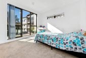 Public Trust is highly motivated, and this property is seriously for sale. 3 beds 2 baths apartment with 2 car parks, 120m2 floor area, 10/130 Stancombe Road, Flat Bush, Auckland