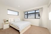 3 beds 3 baths house with garage, 17 Toanui Road, Hobsonville, Auckland