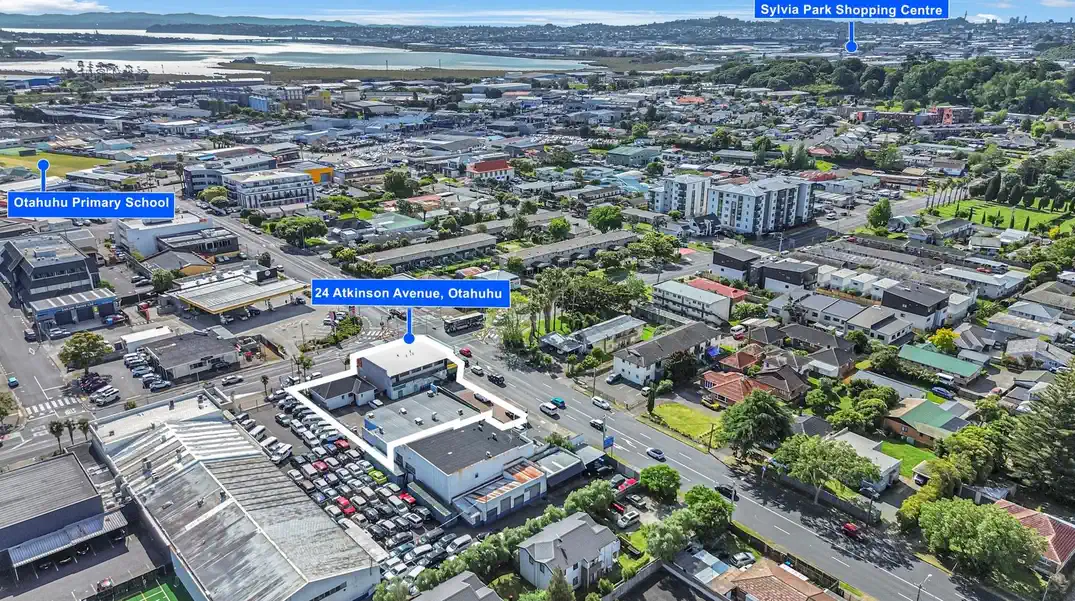 For rent, 2 beds 1 bath house with car parks, Available Now, 26 Atkinson Avenue, Otahuhu, Auckland