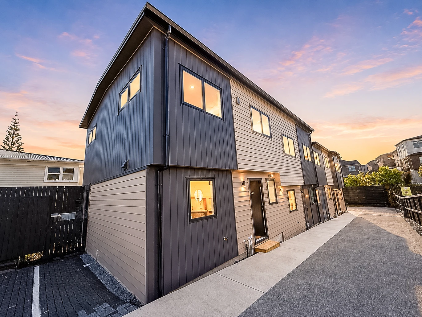 Must Sell, 10-year structural and weathertightness warranty, Brandnew freehold 2 beds + study or kids’ room 1.5 baths home with car park, Lot 2, 16 Geneva Place Blockhouse Bay, Auckland