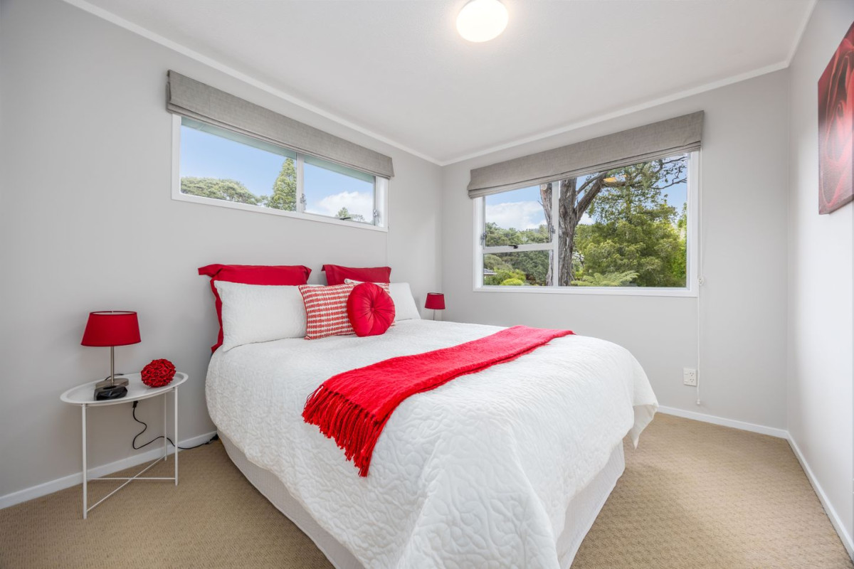 958m2 section, 4 beds + study 2 baths house with double garage, 37 Onedin Place, Titirangi, Auckland
