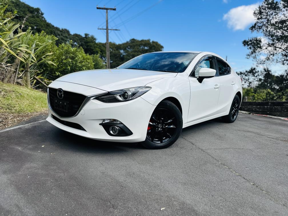 2015 Mazda Axela 20S HYBRID !! HIGH SPEC !! Sedan Automatic, New Import, 2,000 cc, 45,462 km