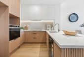 Freehold 5 beds (3 ensuites) 4 baths home with car park, 8/157 Bremner Road, Karaka, Auckland