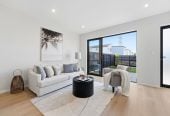 Freehold 5 beds (3 ensuites) 4 baths home with car park, 8/157 Bremner Road, Karaka, Auckland