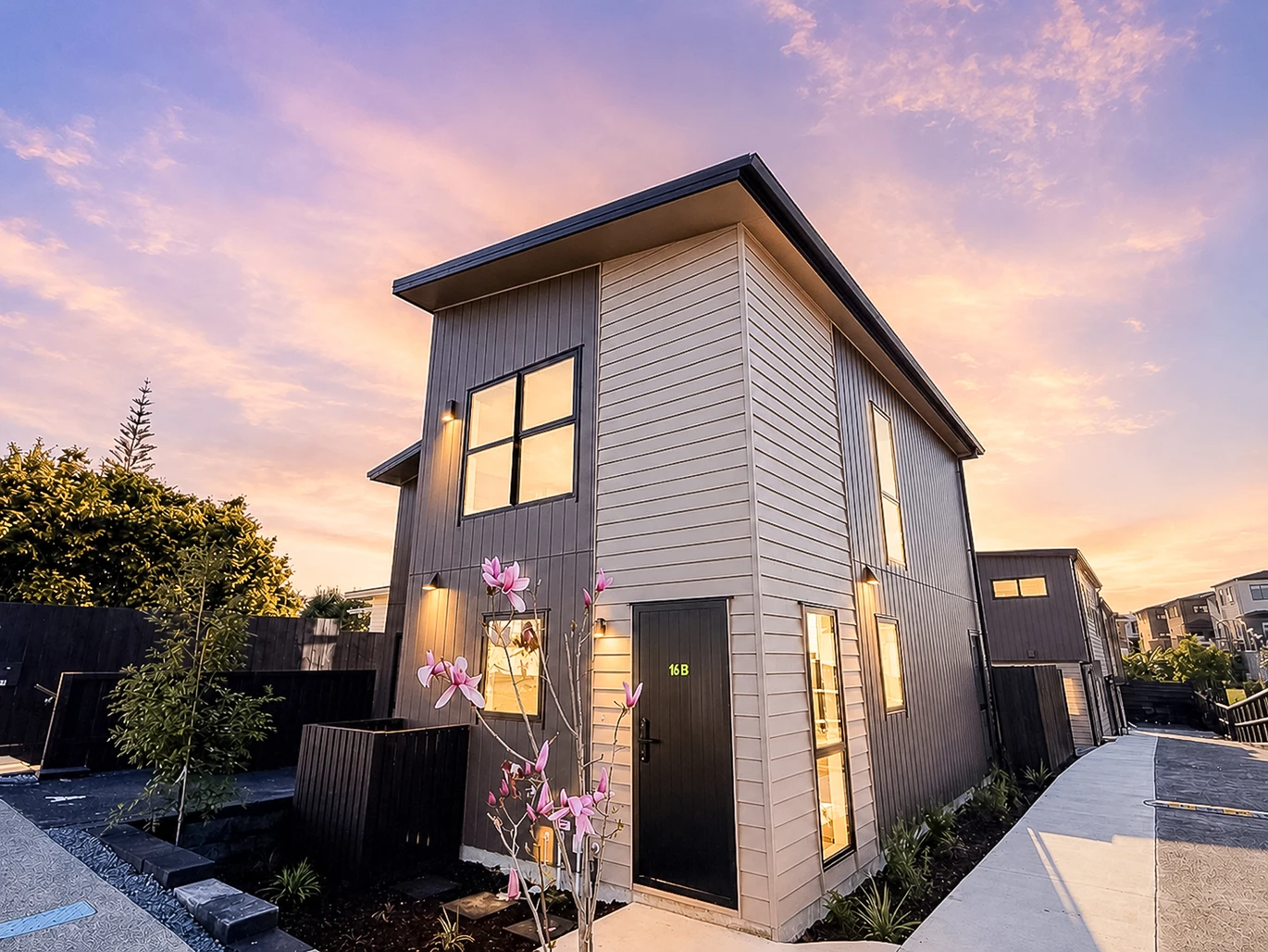 Must Sell, 10-year structural and weathertightness warranty, Brandnew freehold 2 beds + study or kids’ room 1.5 baths home with car park, Lot 2, 16 Geneva Place Blockhouse Bay, Auckland