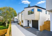 For rent, No smokers., Brandnew 4 beds 3.5 baths townhouse with garage, Available now, 41B Waterloo Street, Howick, Auckland