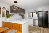 Standalone 3 beds 2.5 baths home with garage, 14E Kelwyn Road, Kelston, Auckland