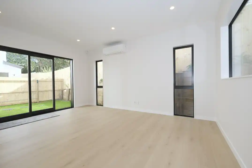 For rent, No smokers., Brandnew 4 beds 3.5 baths townhouse with garage, Available now, 41B Waterloo Street, Howick, Auckland