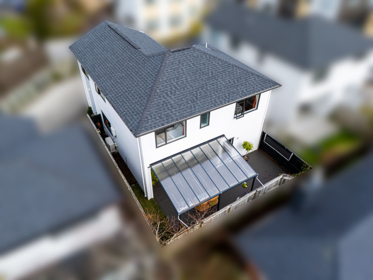 Standalone 3 beds 2.5 baths home with garage, 14E Kelwyn Road, Kelston, Auckland