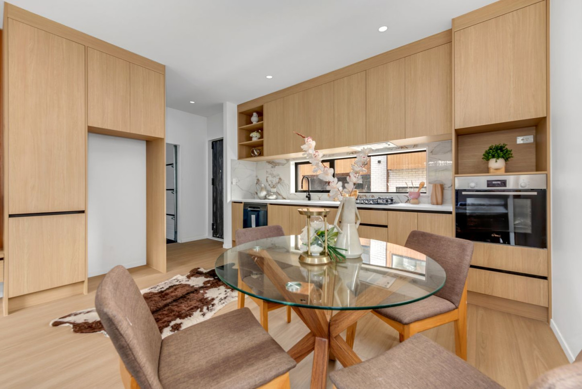 Price Dropped Again, Bring Your Offer, Brandnew freehold 3 beds 2.5 baths duplex home with garage, Next to a peaceful reserve, All conjunctions welcome – higher split offered. Lot 3 27 Red Hill Road, Papakura, Auckland