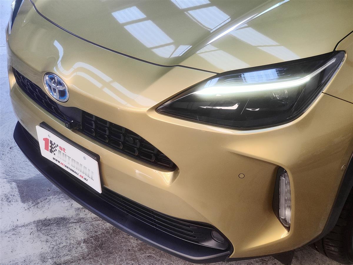 2021 Toyota Yaris Cross HYBRID Z/TOYOTA SAFTY SENSE/GRADE 4 RV/SUV Automatic, New Import, 1,500 cc, 81,355 km