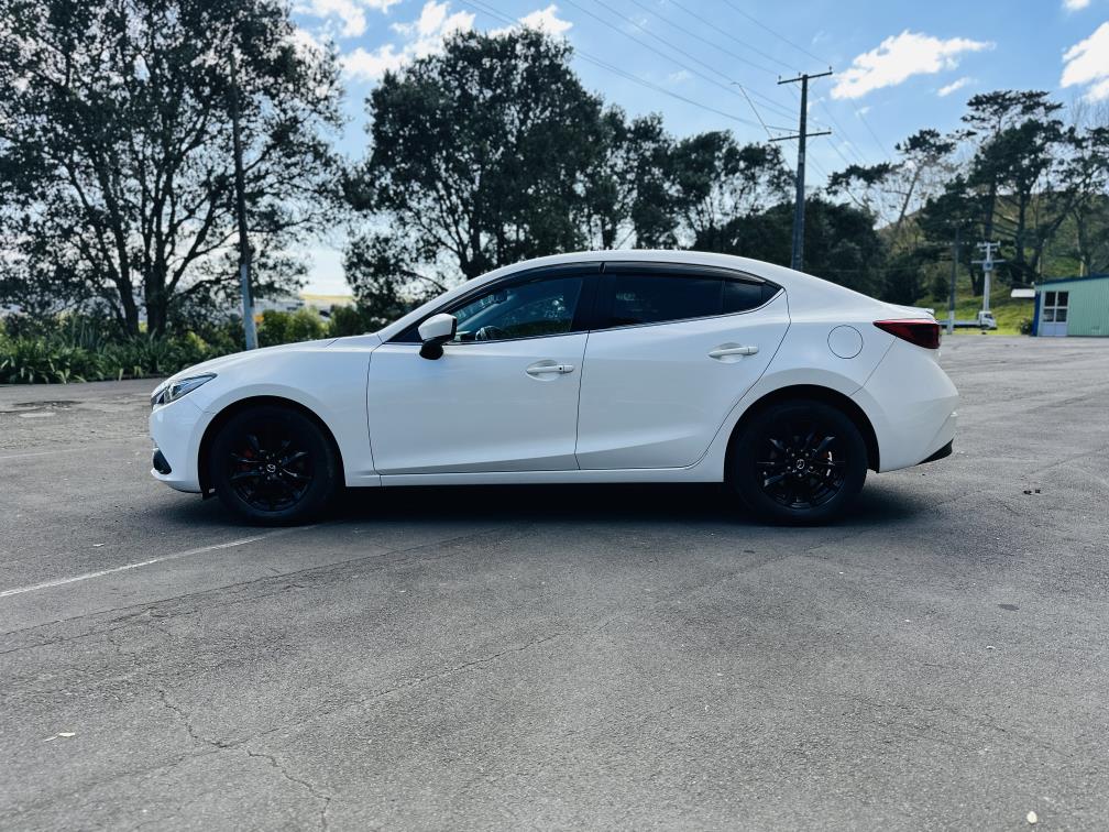 2015 Mazda Axela 20S HYBRID !! HIGH SPEC !! Sedan Automatic, New Import, 2,000 cc, 45,462 km
