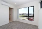 For rent, 4 beds 2 baths townhouse with garage, Available now, 45 Observation Green , Hobsonville, Auckland