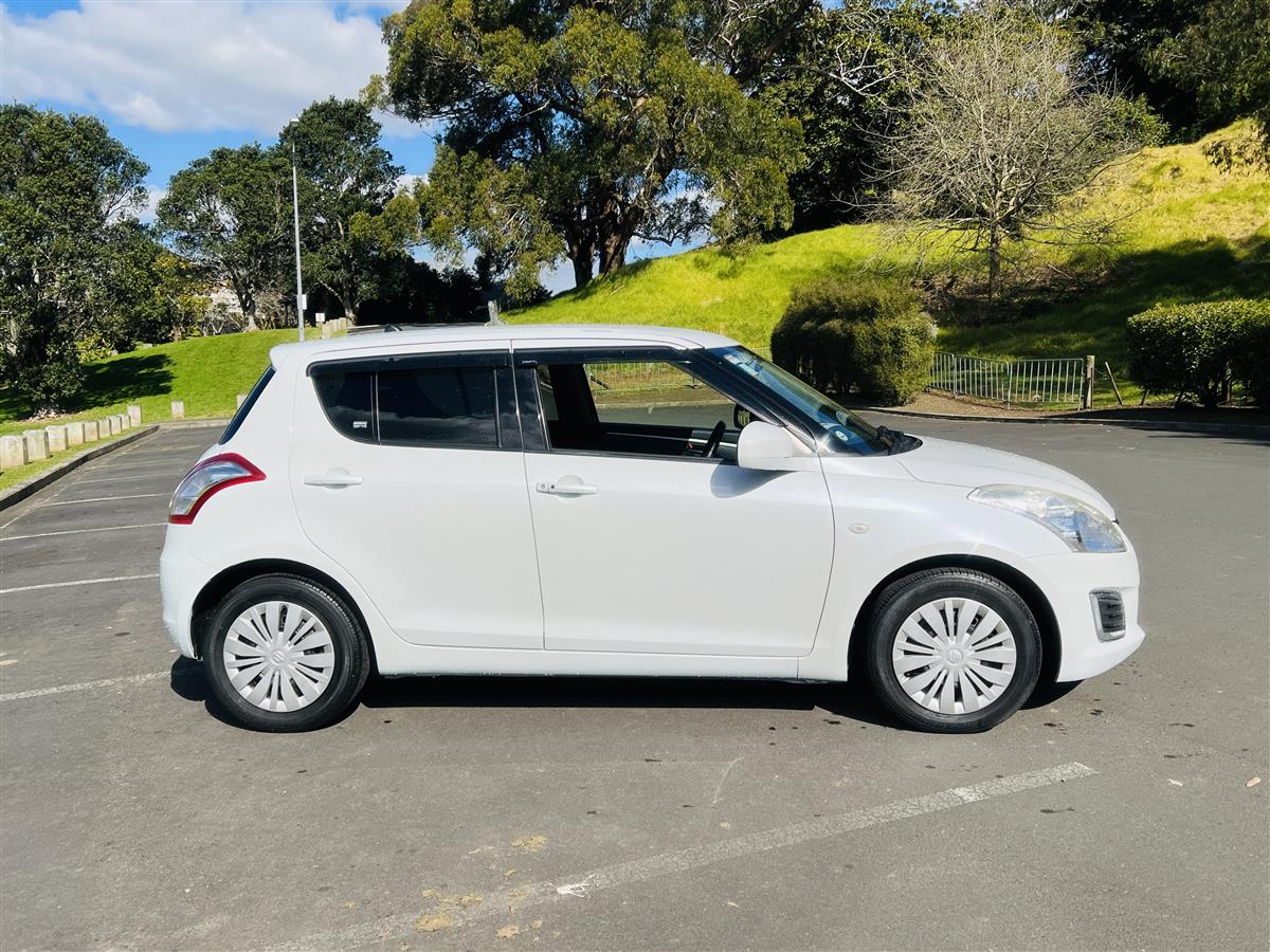 2015 Suzuki Swift 54000 KMS ONLY PUSH BUTTON START Hatchback Automatic, 1,200 cc