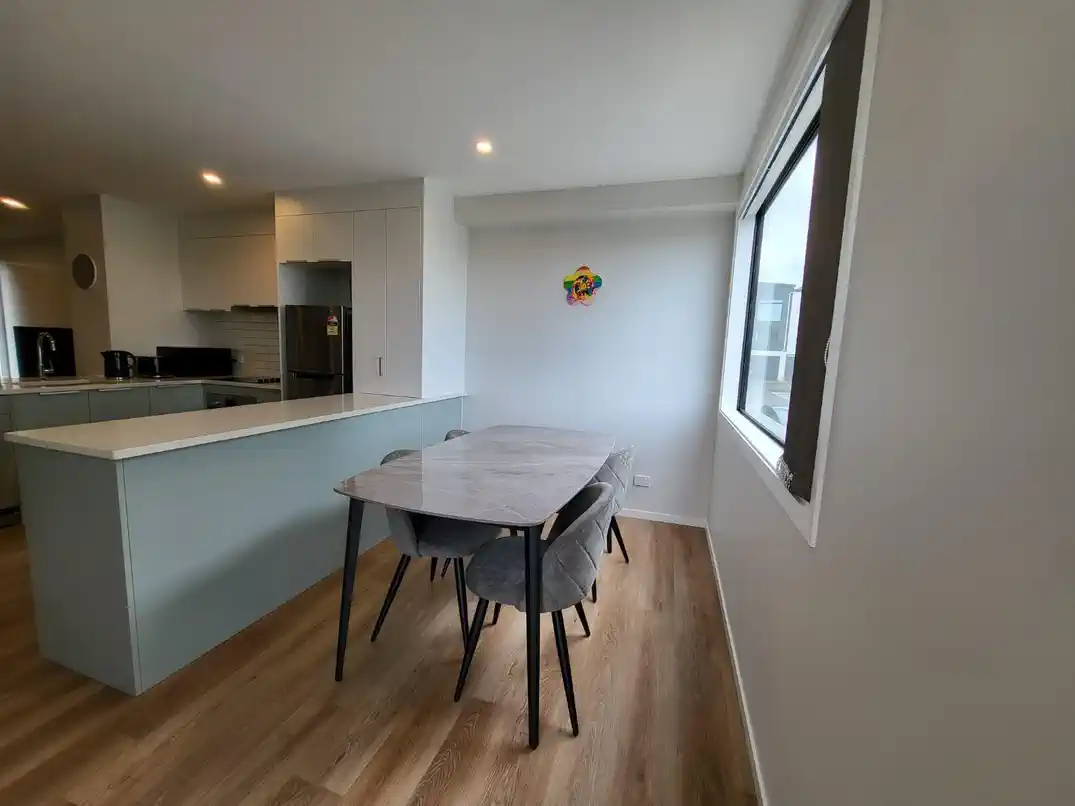 For rent, 3 beds 2 baths townhouse with garage, Available from 26th August, 1 Pukakaho Lane, Papatoetoe, Auckland