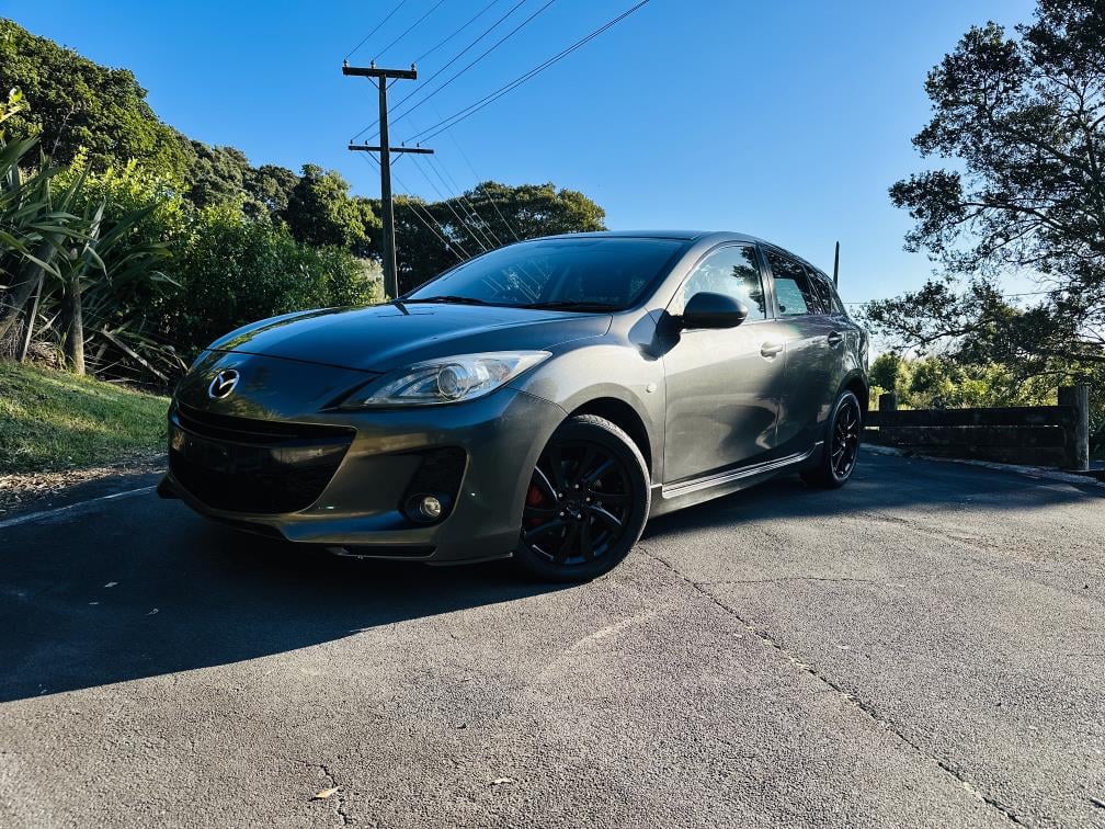 2012 Mazda Axela SPORTS !! STUNNING ALLOYS !! Hatchback Tiptronic, New Import, 1,500 cc, 40,992 km