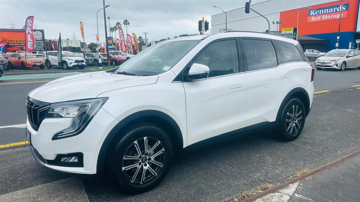 2023 Mahindra XUV700 AX7 XUV700 Van Automatic, 7 seats, 1,997 cc, 17,794 km