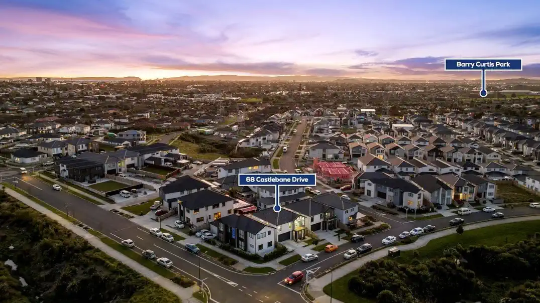 For rent, Ormiston School Zone, 4 beds 3.5 bath house with double garage, Available from 24th August,  68 Castlebane Drive, Flat Bush, Auckland