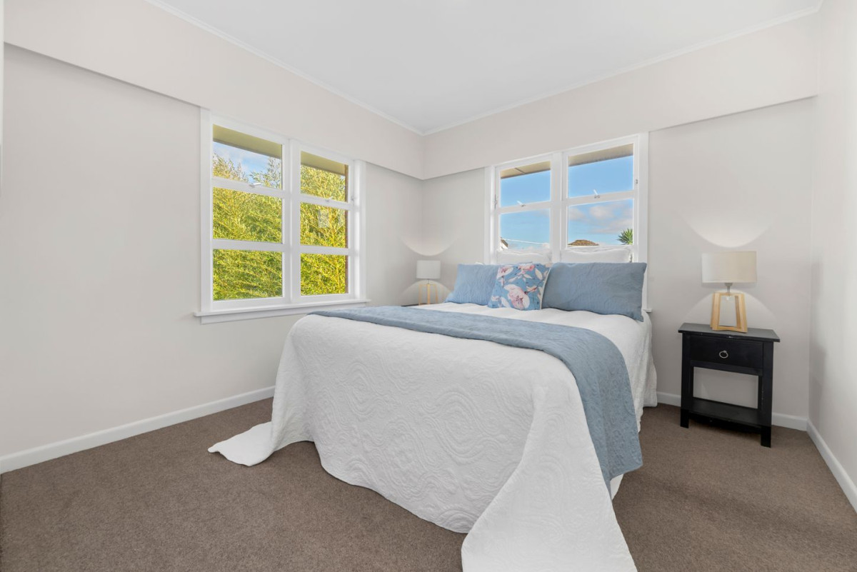 749m2 section, Brick and tile 3 beds 1 bath house with garage, 12 Clayton Road, Manurewa, Auckland