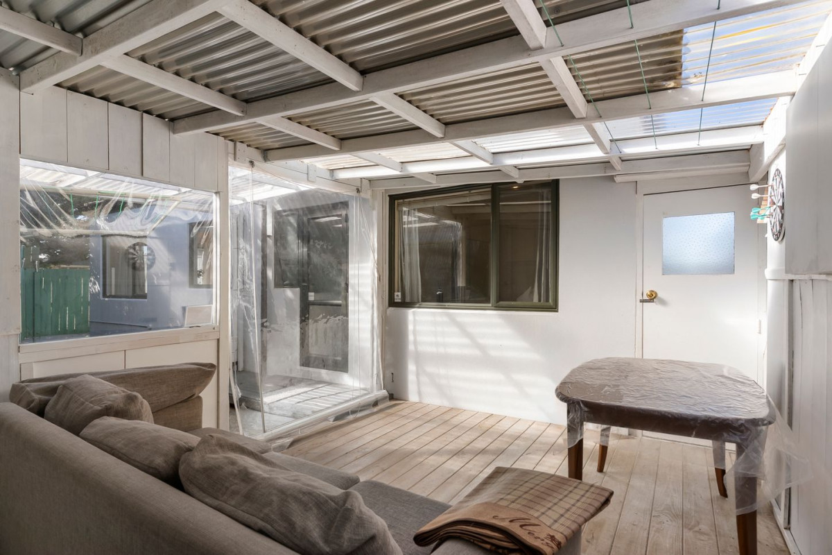 324m2 section, 145m2 Freehold 3 beds 1 bath home with double garage, 1A Eaglen Place, Howick, Auckland