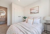 Freehold 5 beds (3 ensuites) 4 baths home with car park, 8/157 Bremner Road, Karaka, Auckland