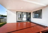 424m2 section, Renovated 3 beds 1 bath house with carport, 20A Glynnbrooke Street Te Atatu South, Auckland