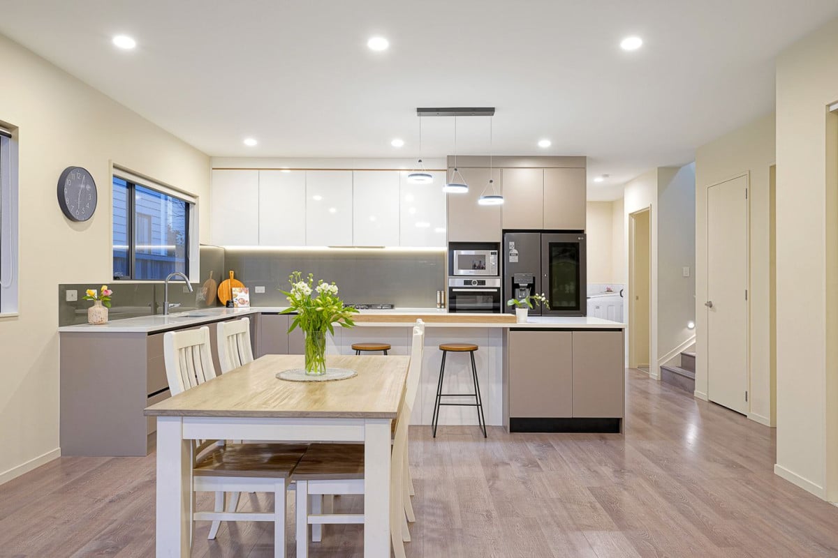 3 beds 3 baths house with garage, 17 Toanui Road, Hobsonville, Auckland
